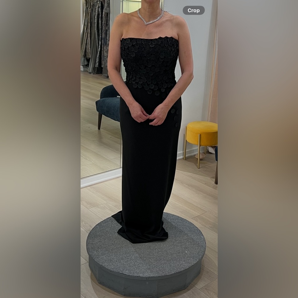 Elegant Black Strapless Floral Dress